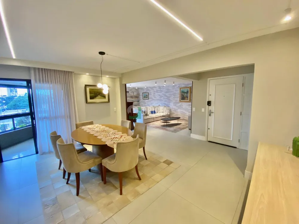 Apartamento, 3 quartos, 156 m² - Foto 2