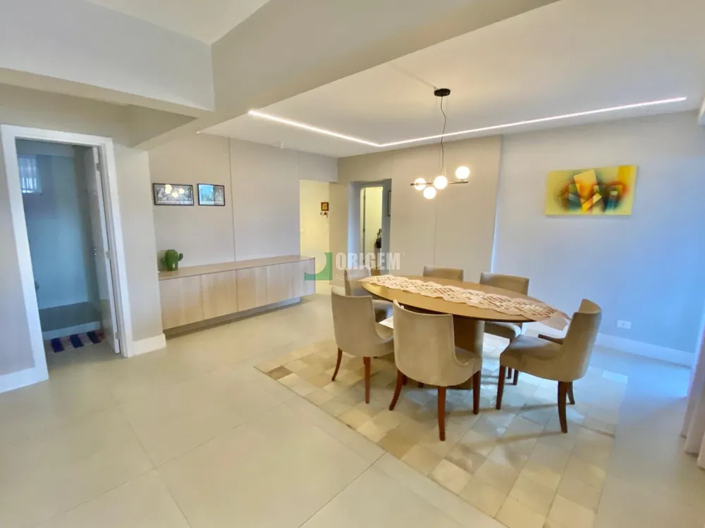 Apartamento, 3 quartos, 156 m² - Foto 1