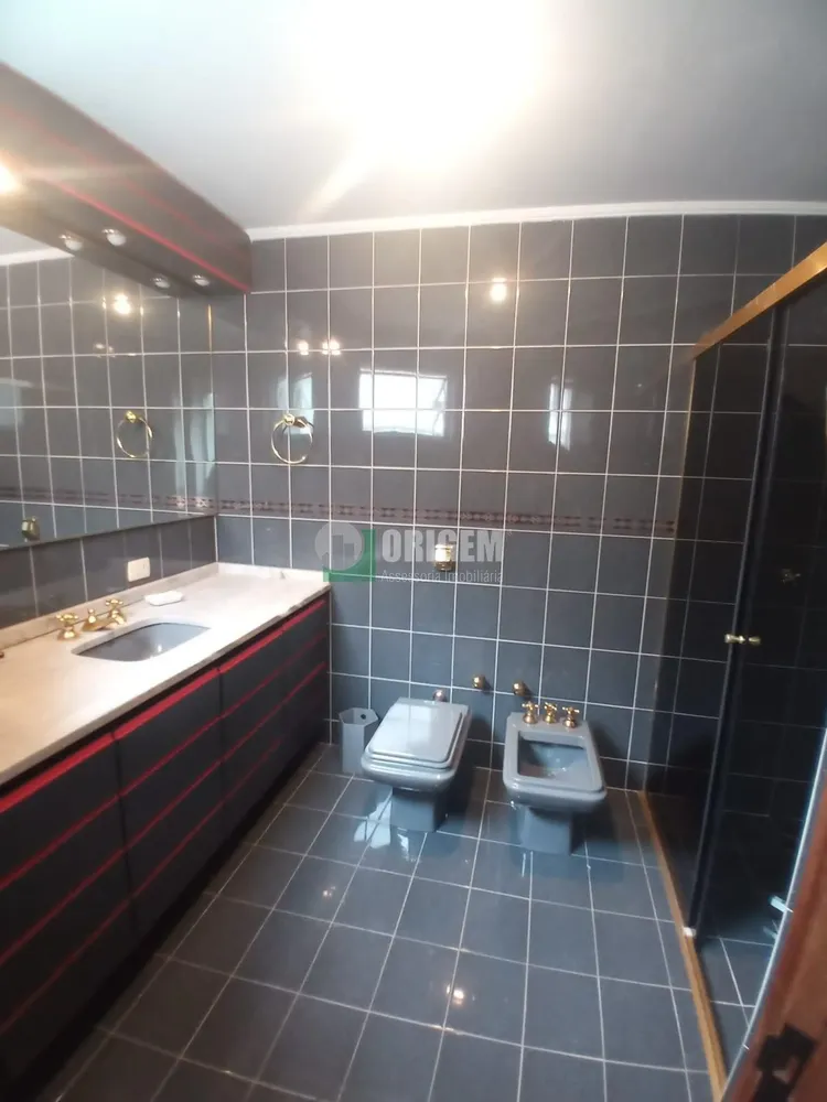 Apartamento, 3 quartos, 200 m² - Foto 1