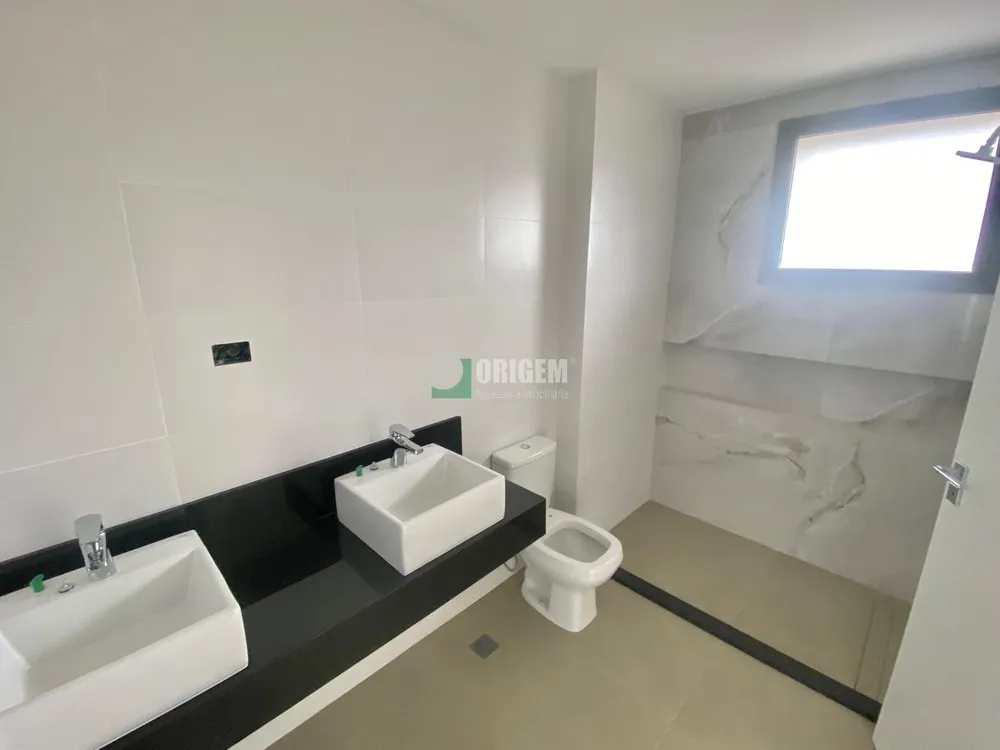 Apartamento, 3 quartos, 111 m² - Foto 1