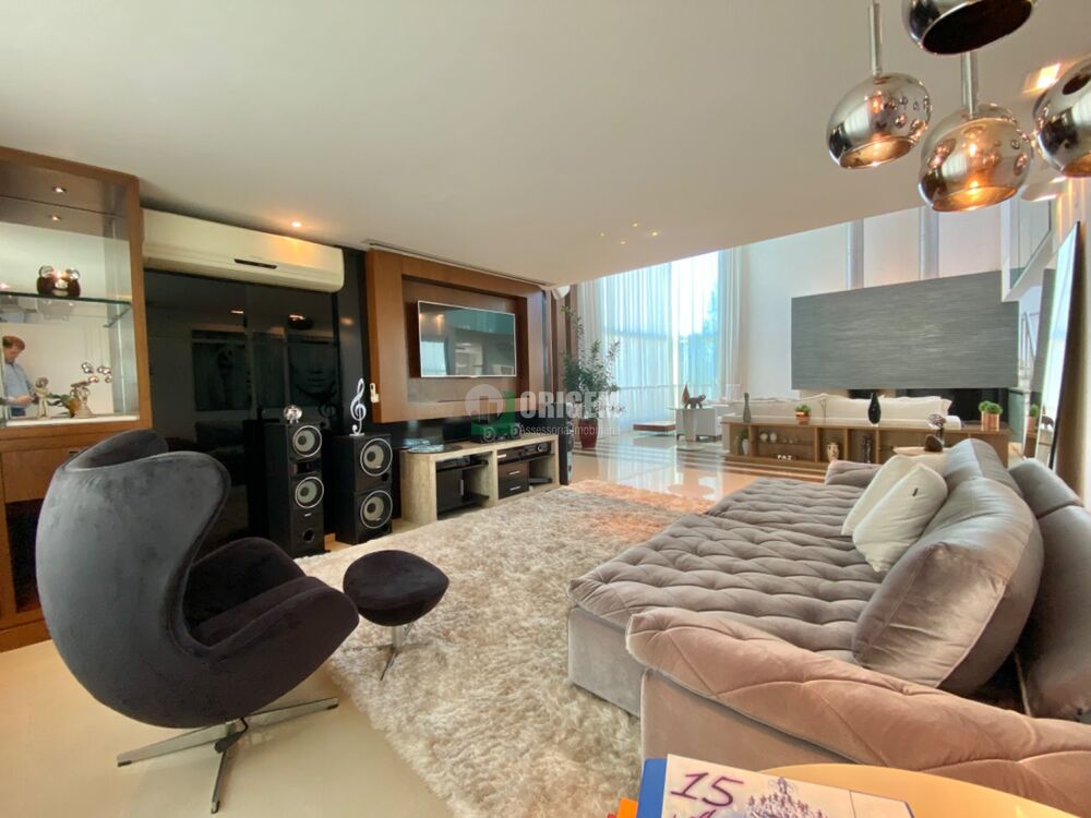 Casa de Condomínio à venda e aluguel com 4 quartos, 476m² - Foto 1