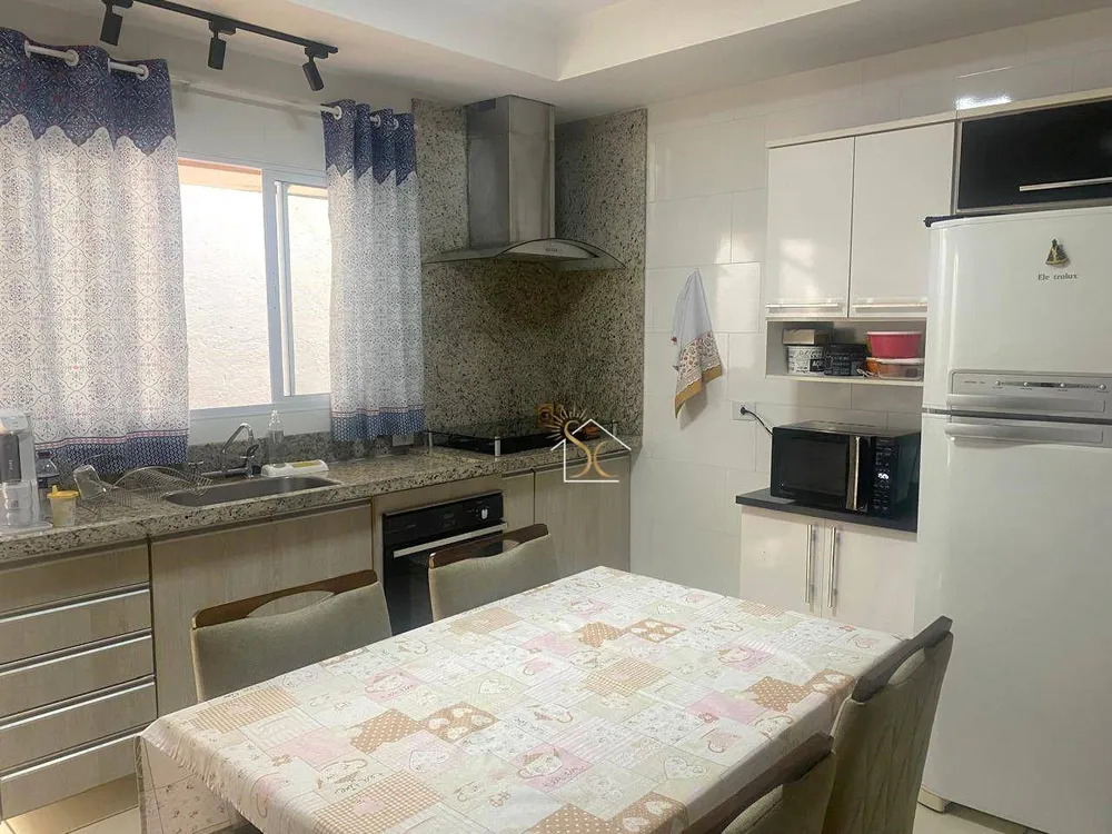 Casa, 3 quartos, 178 m² - Foto 1