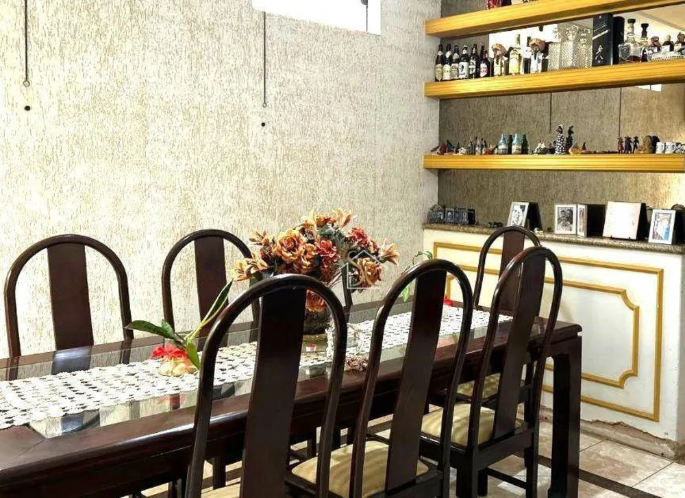 Casa, 3 quartos, 245 m² - Foto 11