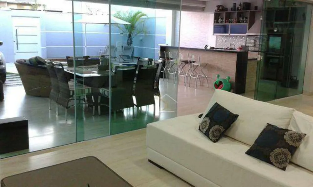 Casa, 3 quartos, 260 m² - Foto 1