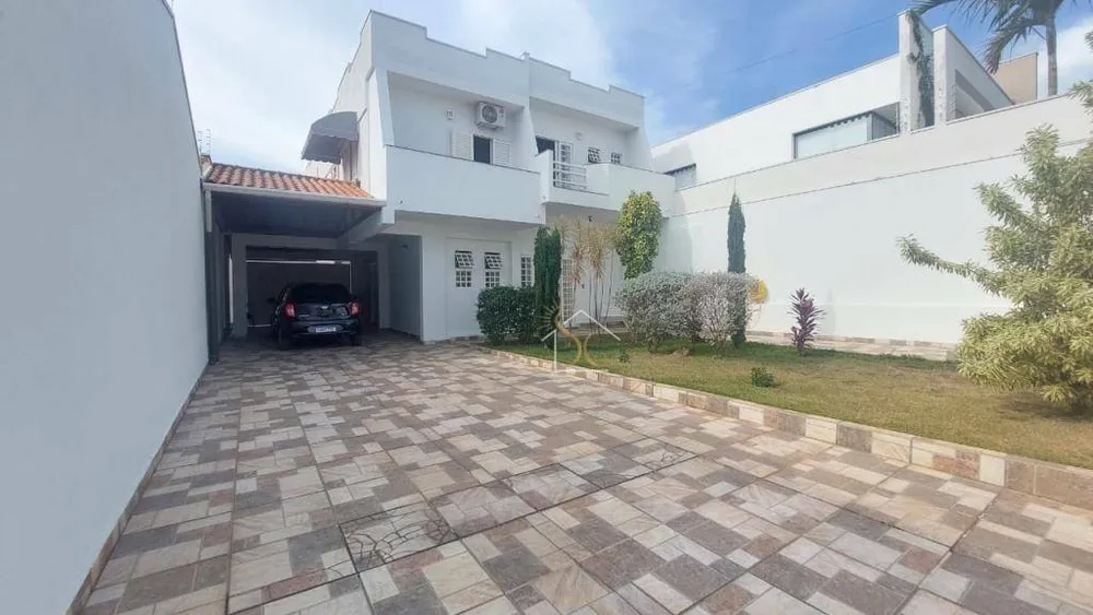 Casa, 3 quartos, 194 m² - Foto 3