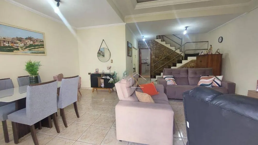 Casa, 3 quartos, 194 m² - Foto 6