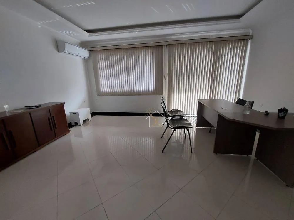 Casa, 3 quartos, 295 m² - Foto 3