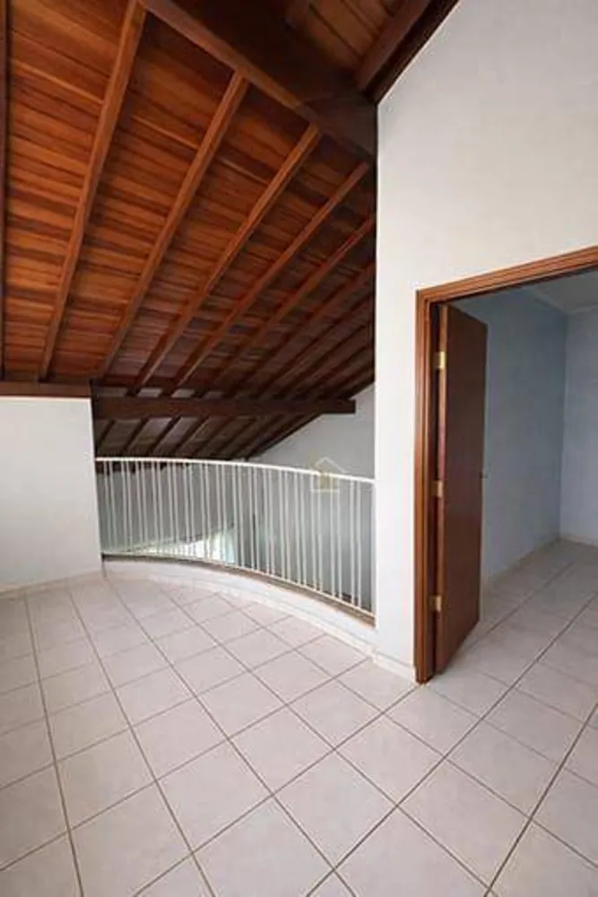 Casa, 3 quartos, 230 m² - Foto 3