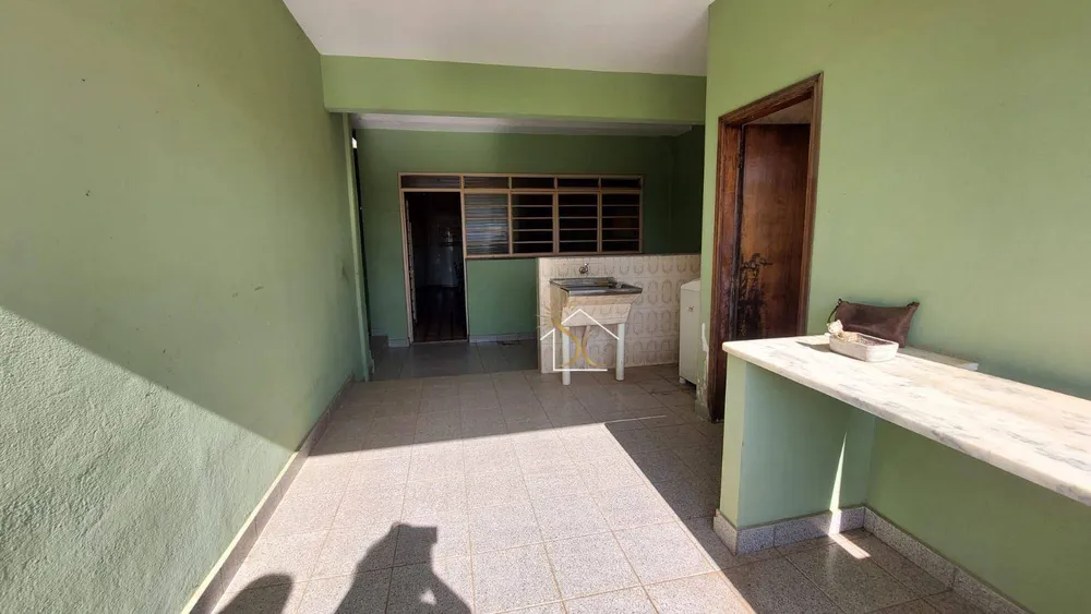 Casa, 3 quartos, 247 m² - Foto 1