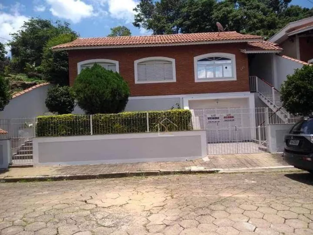 Casa à venda com 3 quartos, 300M2 - Foto 1