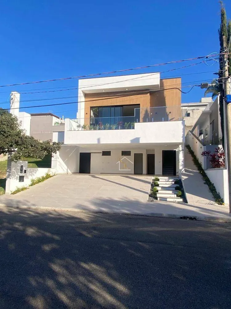 Casa, 3 quartos, 234 m² - Foto 1