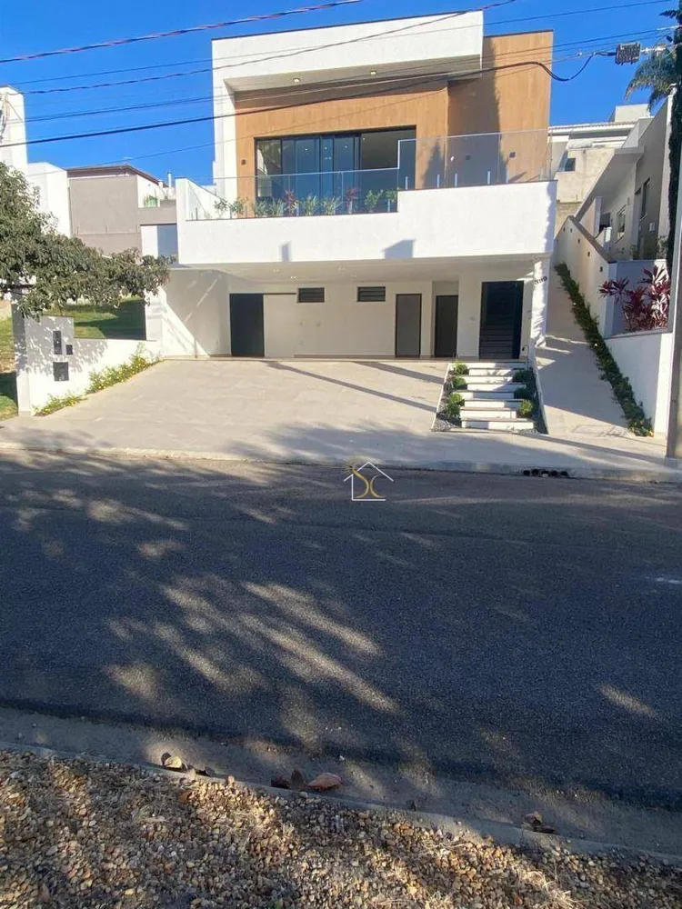 Casa, 3 quartos, 234 m² - Foto 2