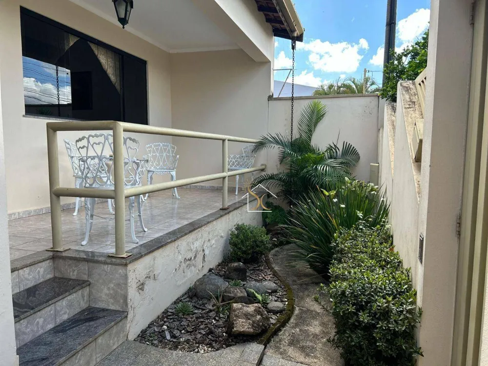 Casa, 3 quartos, 210 m² - Foto 2