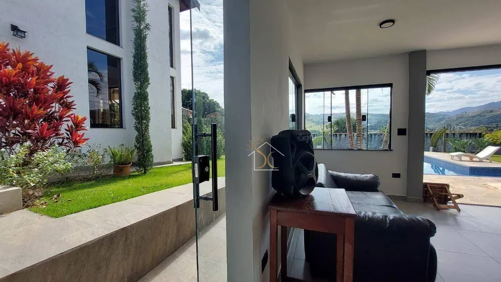 Chácara, 3 quartos, 1040 m² - Foto 1