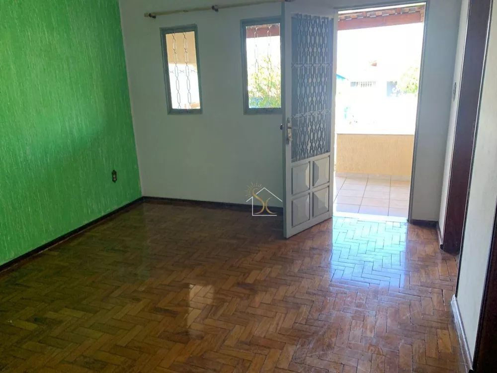 Casa à venda com 2 quartos, 98m² - Foto 4