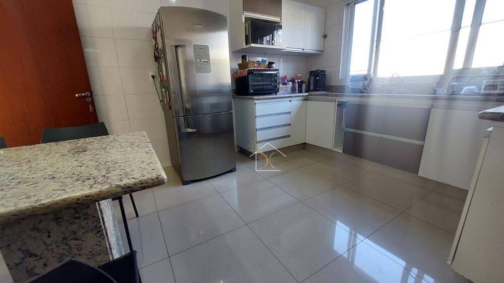 Casa, 3 quartos, 212 m² - Foto 3
