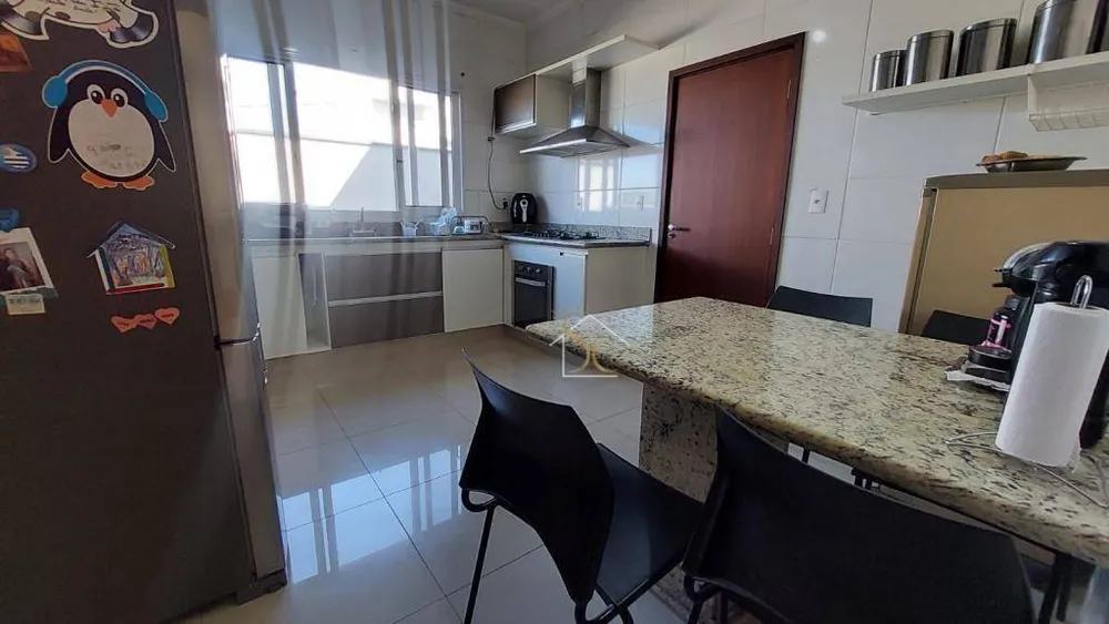 Casa, 3 quartos, 212 m² - Foto 5