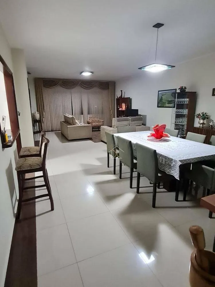 Casa, 3 quartos, 174 m² - Foto 3