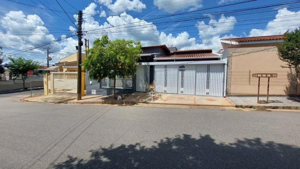 Casa, 3 quartos, 180 m² - Foto 1