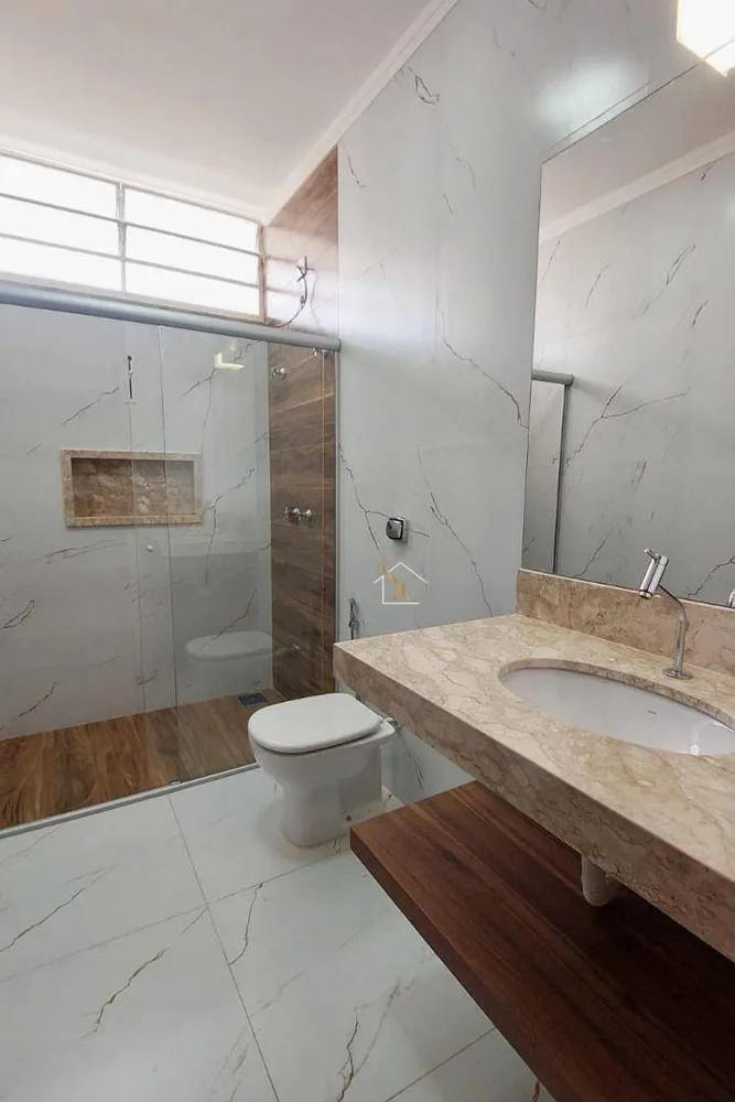 Casa, 3 quartos, 230 m² - Foto 2
