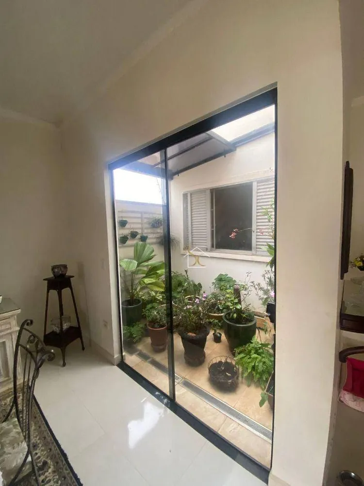 Casa, 3 quartos, 193 m² - Foto 2