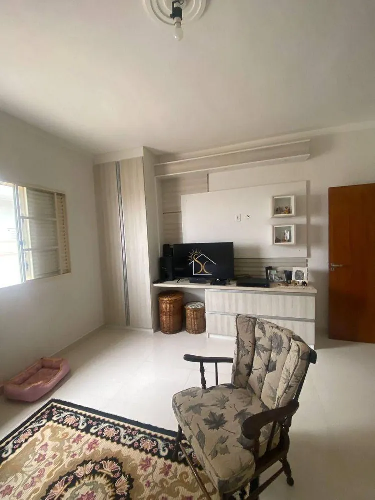 Casa, 3 quartos, 193 m² - Foto 4