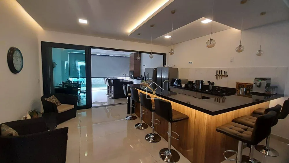 Casa, 3 quartos, 225 m² - Foto 14