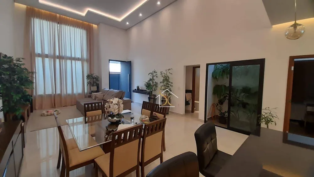 Casa, 3 quartos, 225 m² - Foto 1