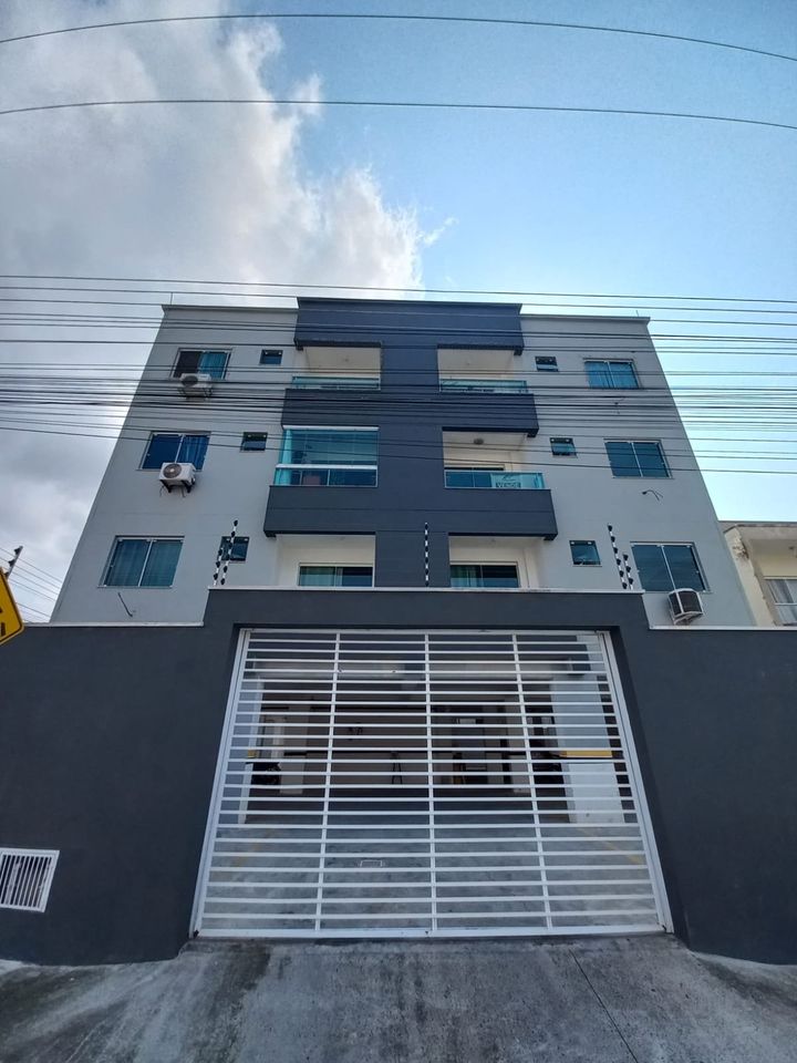 Apartamento à venda com 2 quartos, 70m² - Foto 1