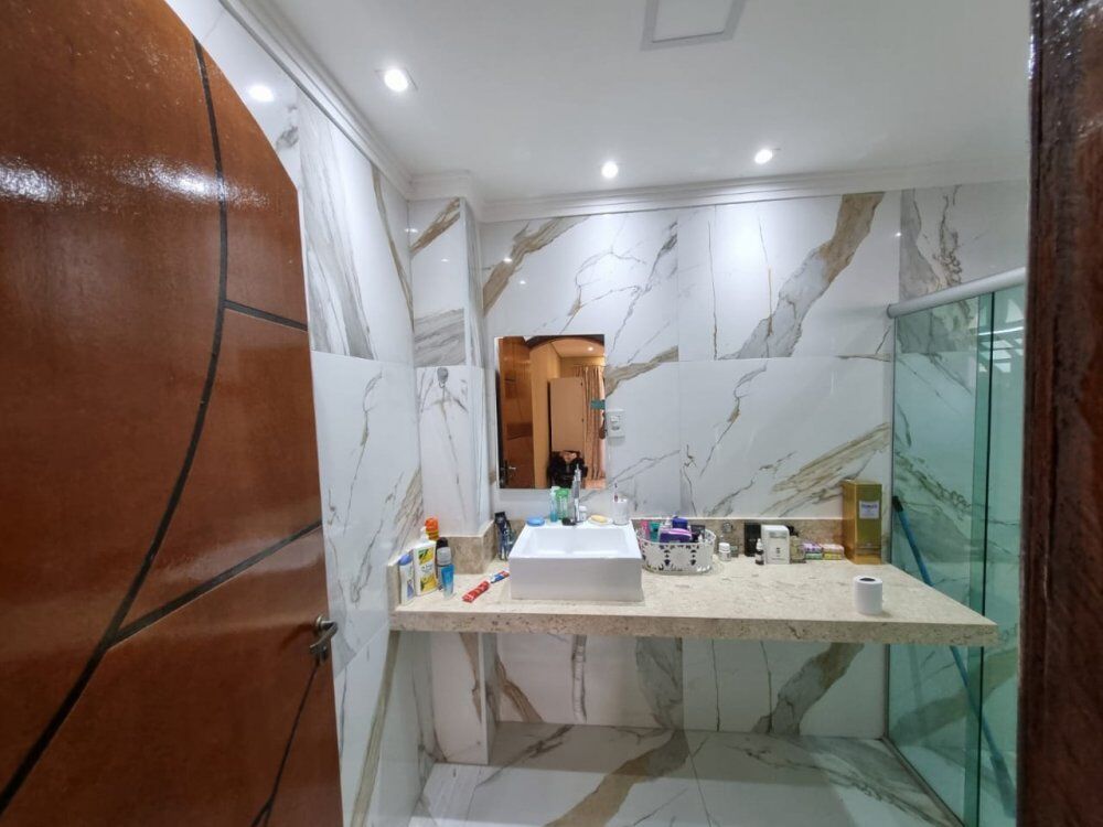 Sobrado, 5 quartos, 254 m² - Foto 2