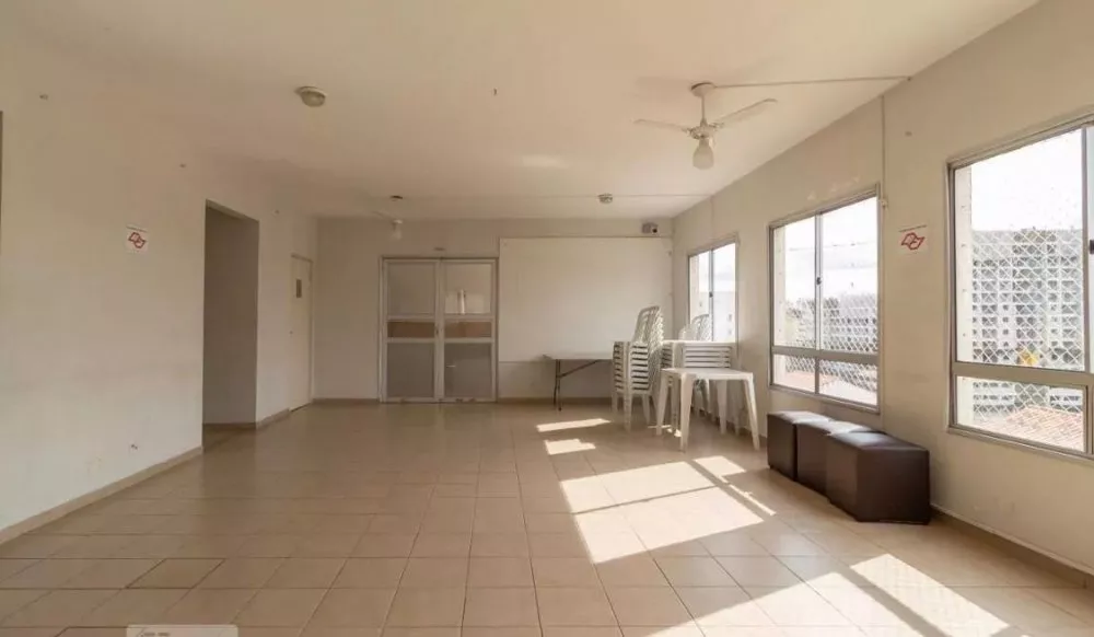 Apartamento à venda com 3 quartos, 54m² - Foto 3