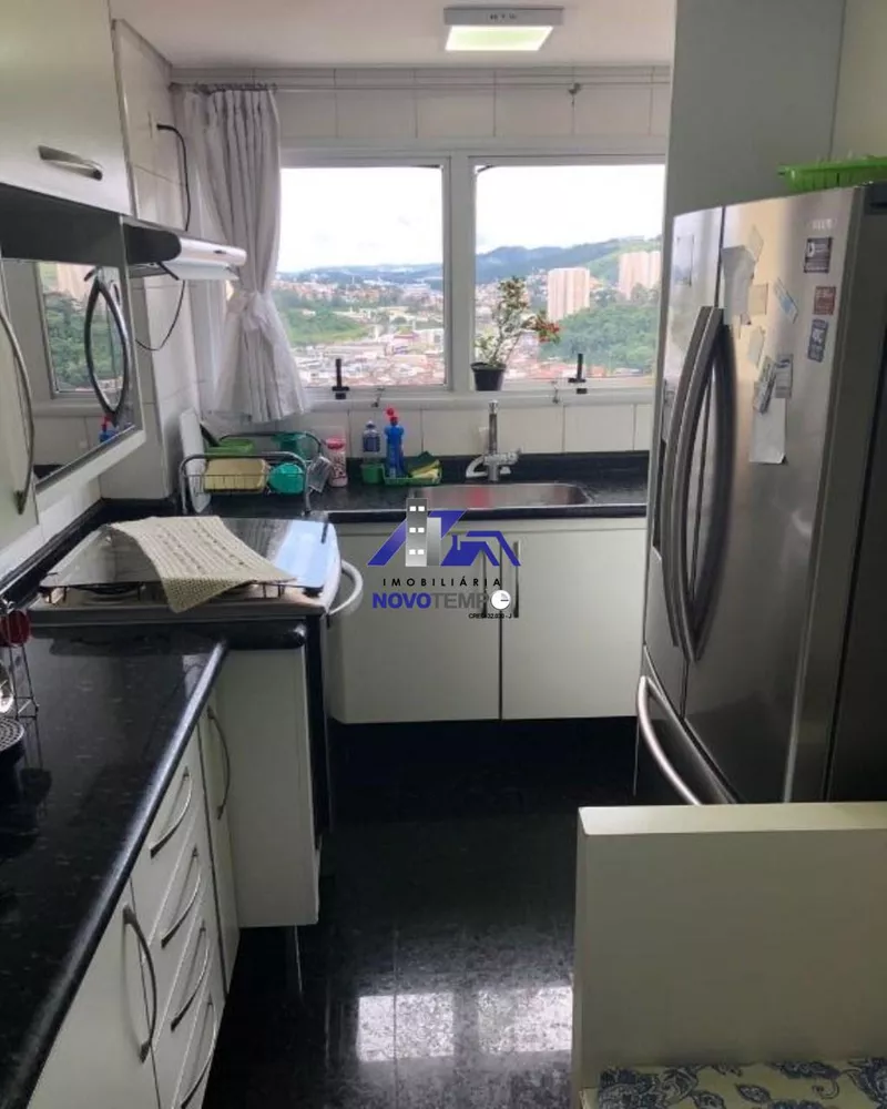 Apartamento à venda com 2 quartos, 140m² - Foto 3