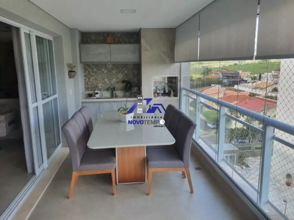 Apartamento à venda com 3 quartos, 142m² - Foto 2