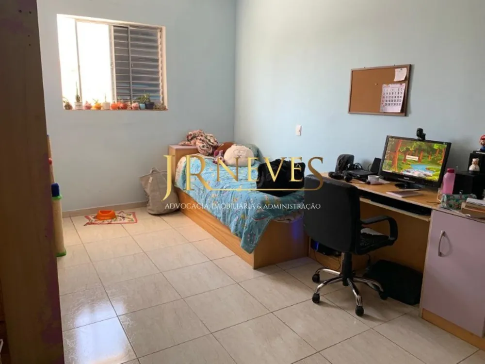 Casa, 3 quartos, 240 m² - Foto 4
