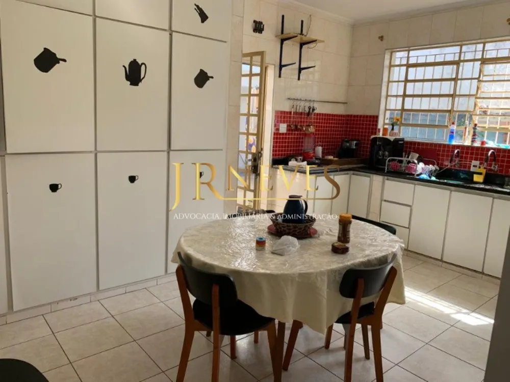 Casa, 3 quartos, 240 m² - Foto 4