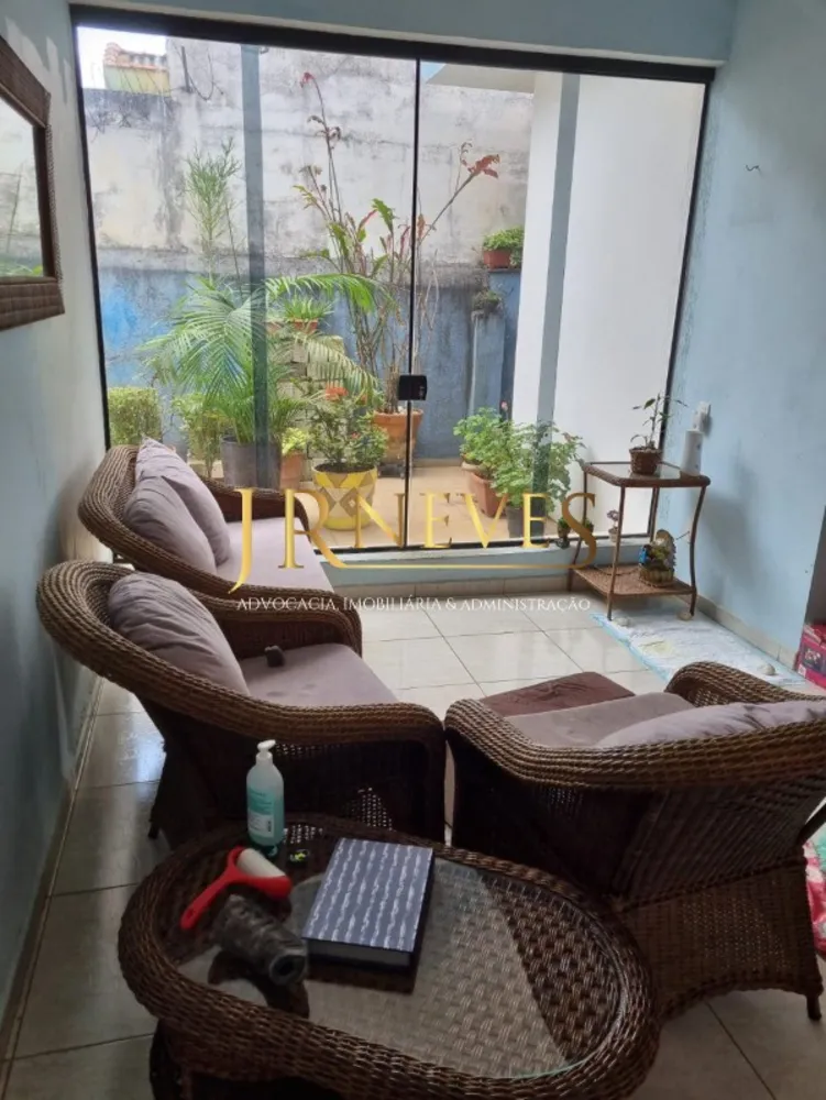 Casa, 3 quartos, 240 m² - Foto 1