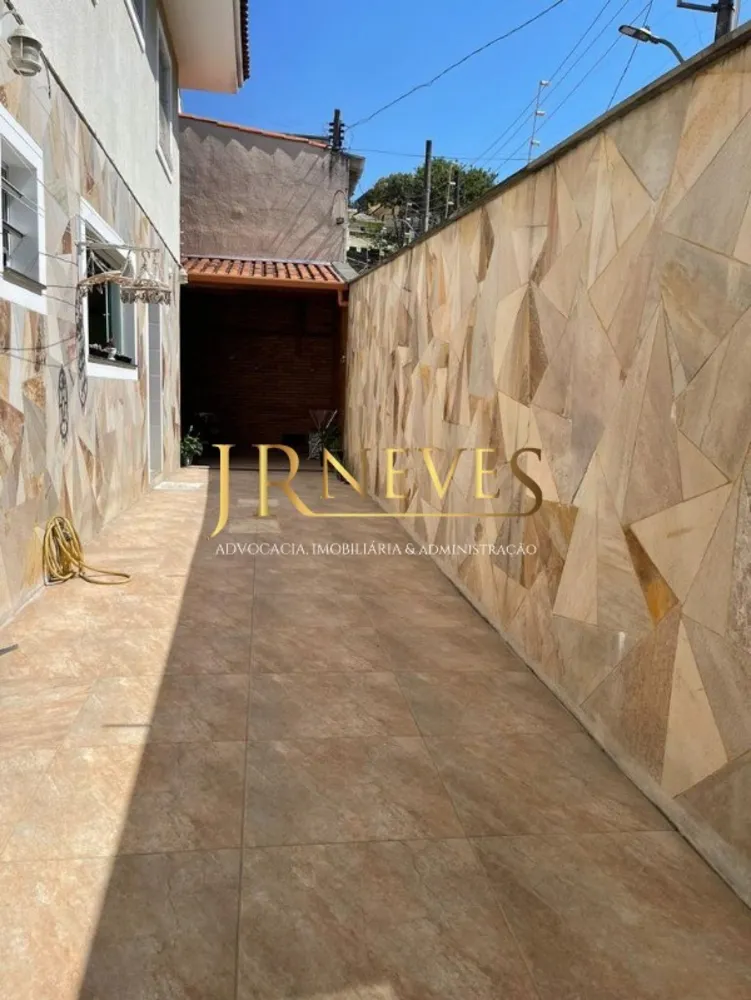 Casa, 3 quartos, 210 m² - Foto 2