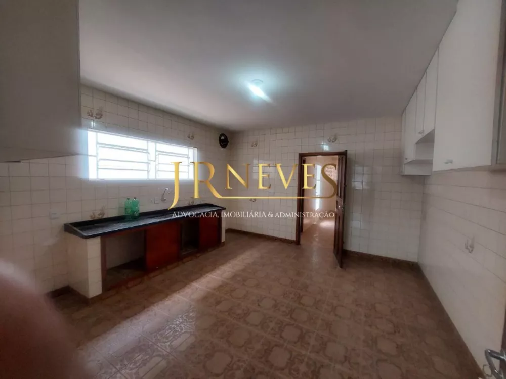 Casa, 3 quartos, 200 m² - Foto 3