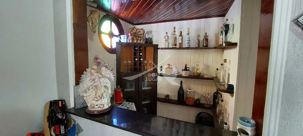 Casa, 3 quartos, 239 m² - Foto 2