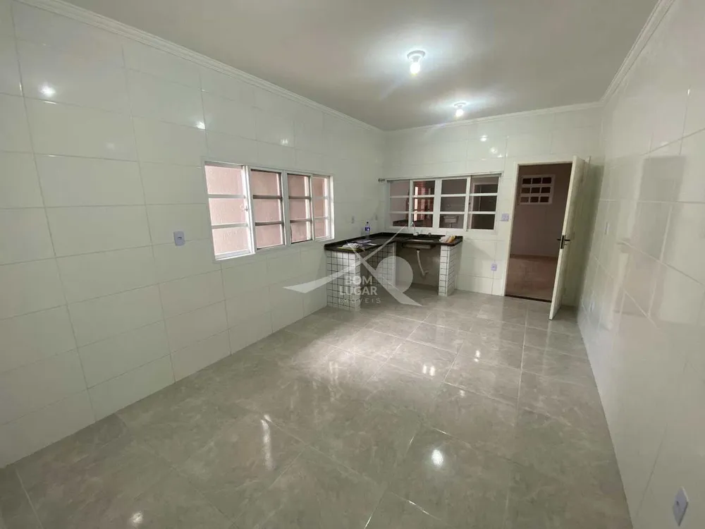 Casa, 3 quartos, 194 m² - Foto 1
