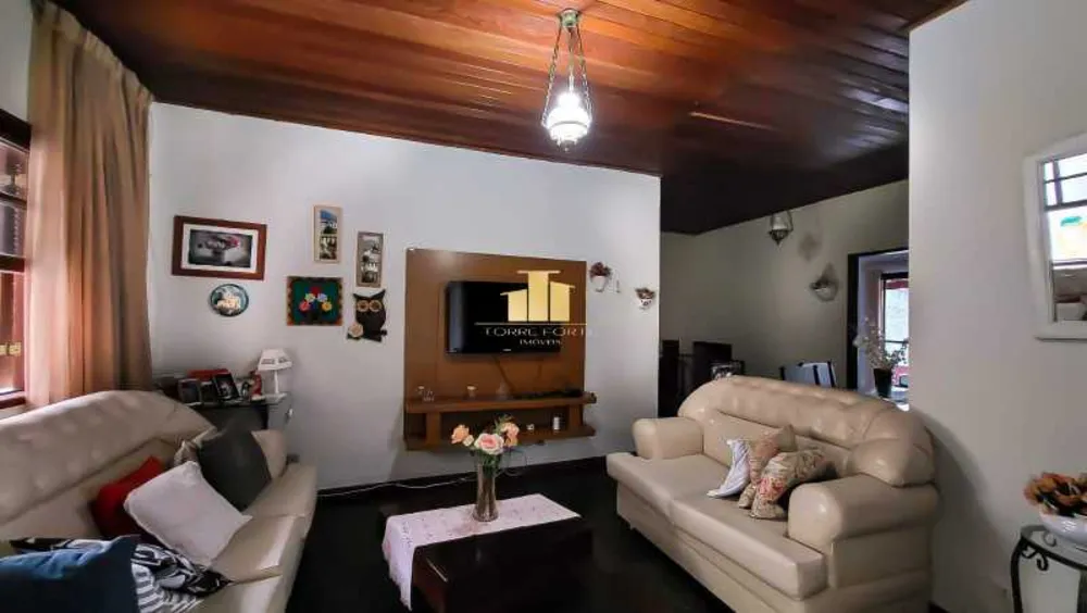 Casa, 3 quartos, 200 m² - Foto 2
