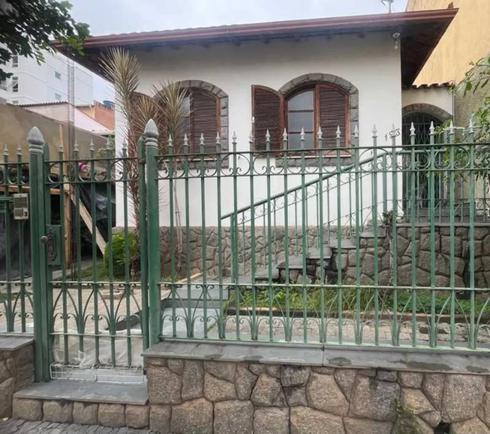 Casa à venda com 2 quartos, 160m² - Foto 1