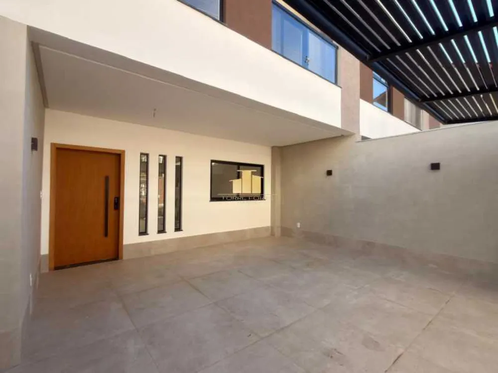 Casa, 3 quartos, 200 m² - Foto 1