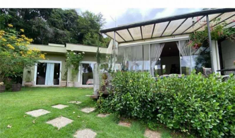 Casa para alugar com 4 quartos, 200m² - Foto 1