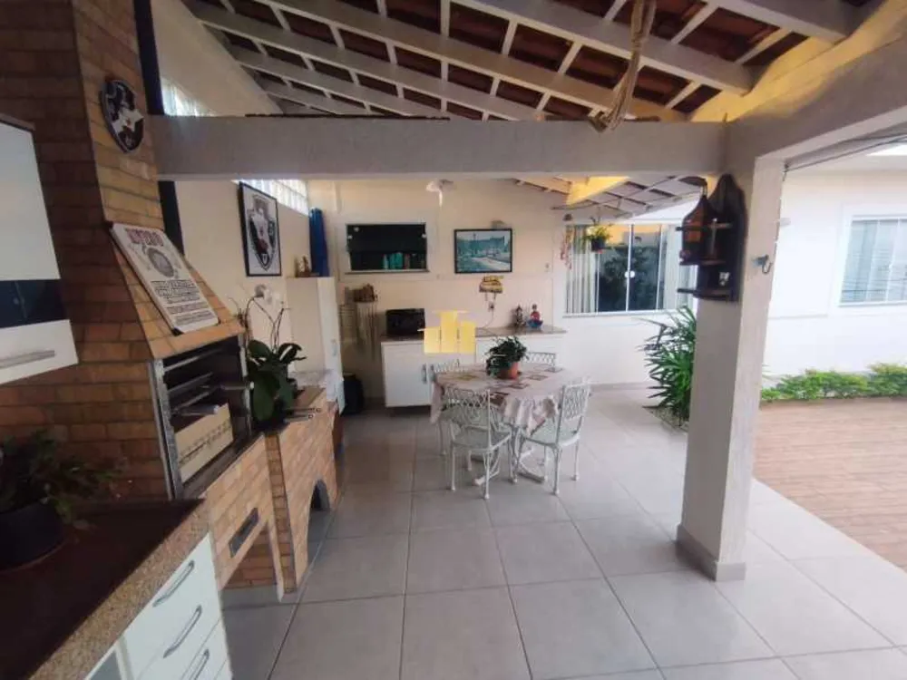 Casa, 21 quartos, 151 m² - Foto 2