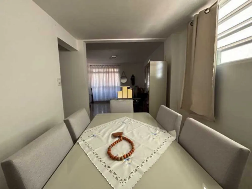 Casa, 3 quartos, 250 m² - Foto 2