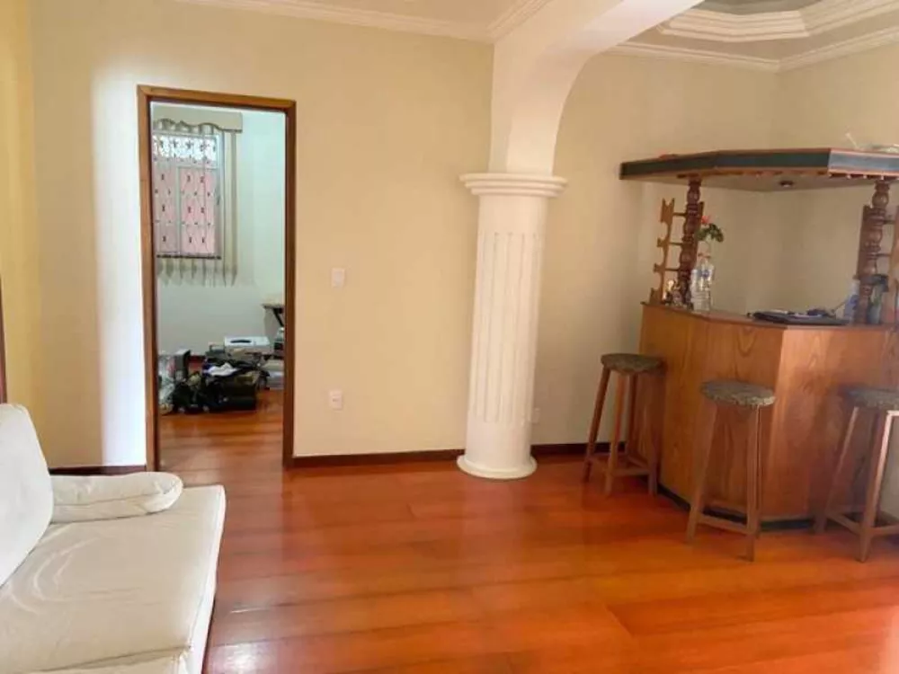 Casa para alugar com 3 quartos, 196m² - Foto 4