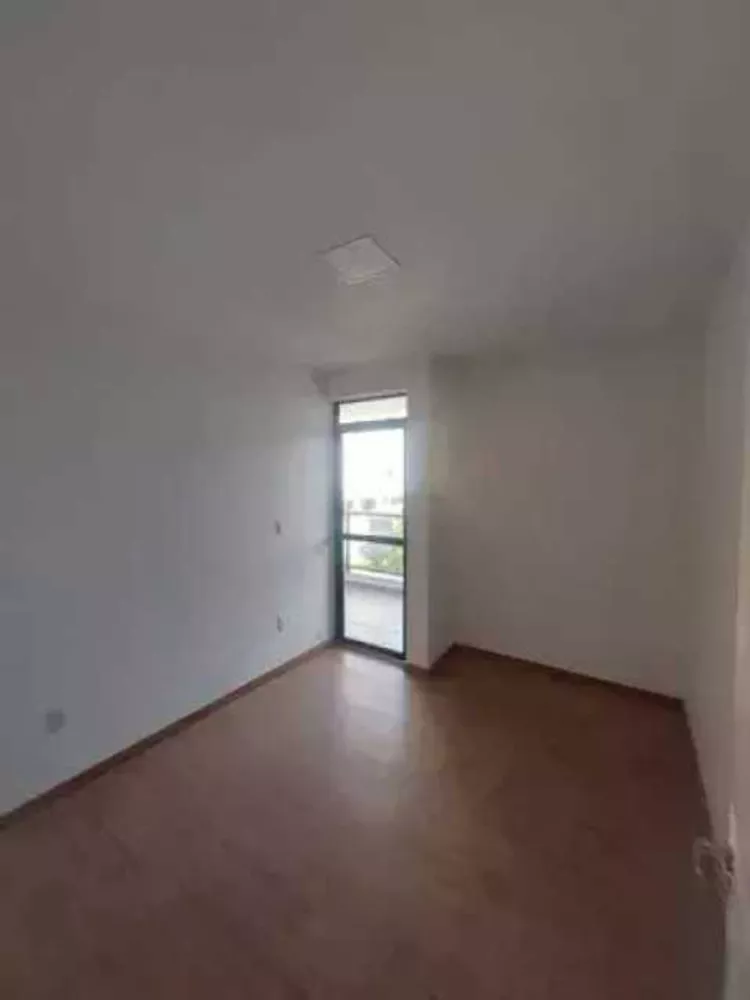 Apartamento à venda com 3 quartos, 94m² - Foto 8