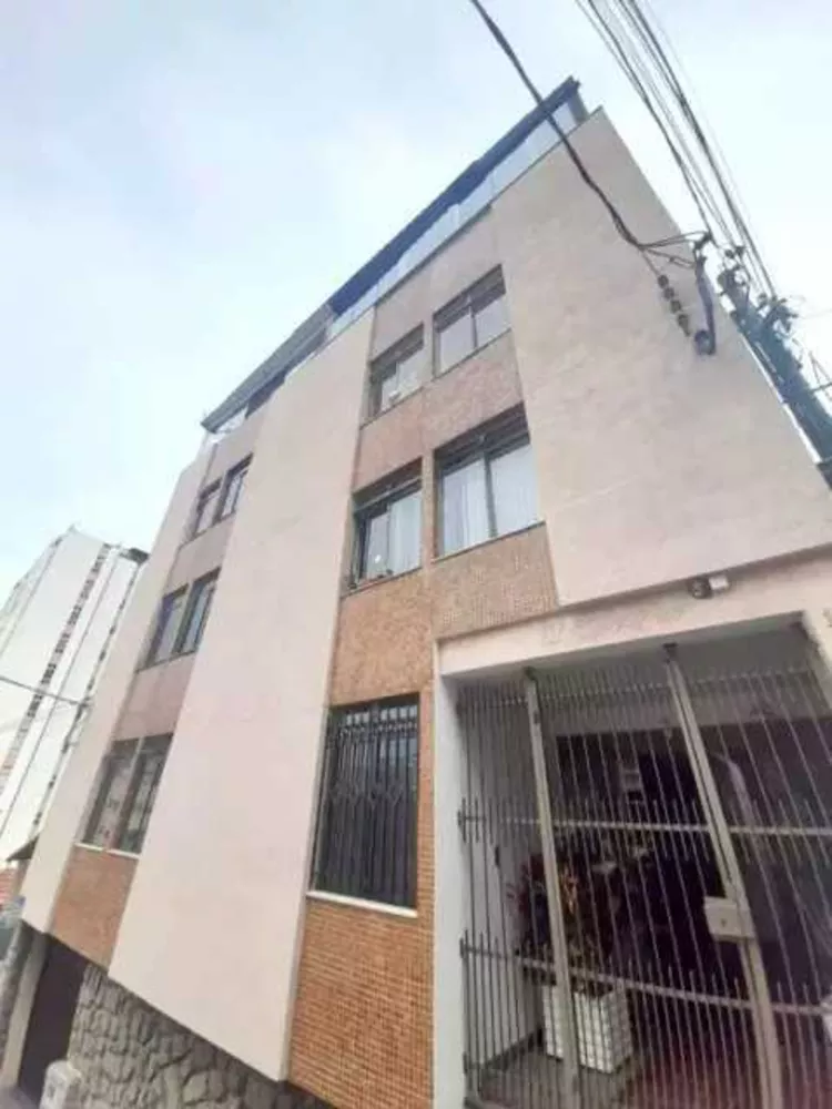 Cobertura à venda com 3 quartos, 110m² - Foto 1