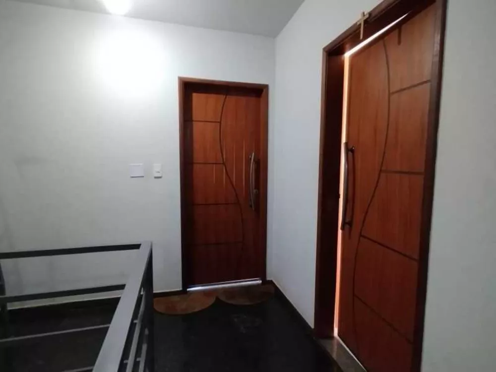 Cobertura à venda com 3 quartos, 90m² - Foto 3